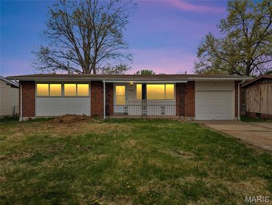 10319 Reba Dr, Saint Louis, MO, 63136