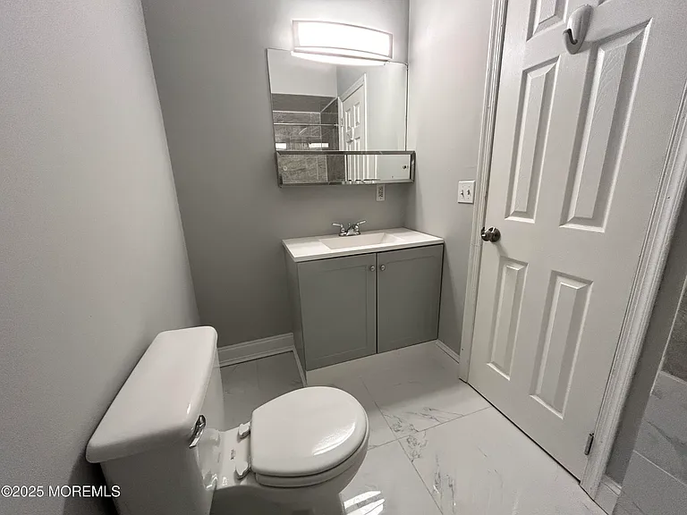 819 16th Ave #3 — Photo 7