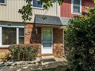 450 Delphi Ct, Downingtown, PA 19335