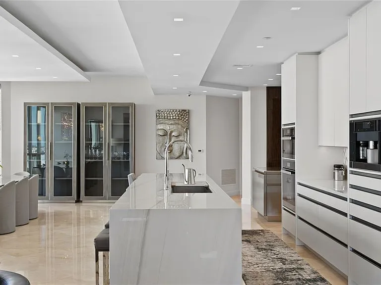 450 Knights Run Ave #1801 — Photo 13