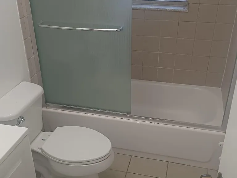 7336 SW 8th Ct #6 — Photo 7