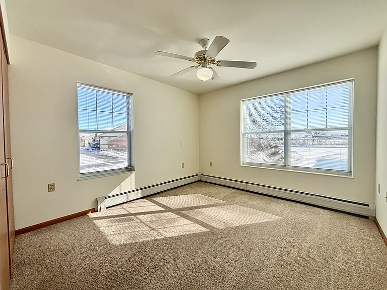 1048 Enterprise Dr #200 — Photo 10