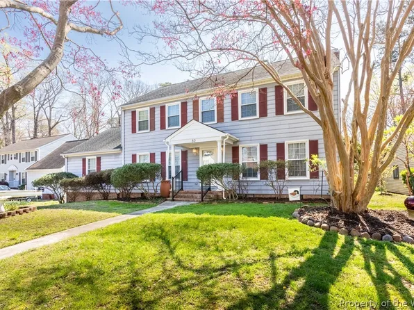 82 Waterview Dr, Newport News, VA 23608
