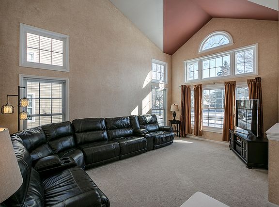 4th image of 1410 Fox Chase Ct