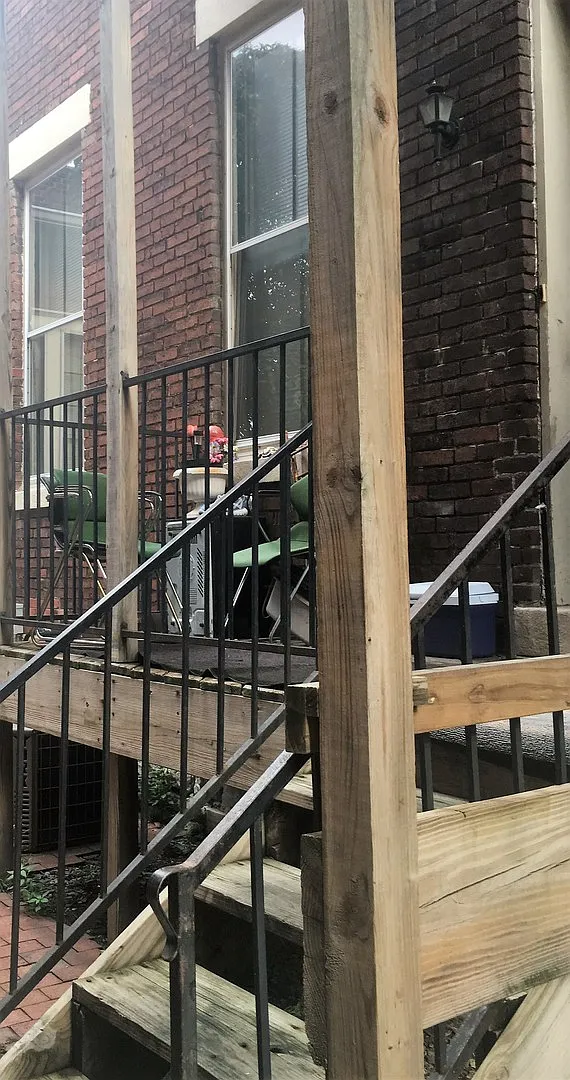 1200 So 6th St — Photo 4
