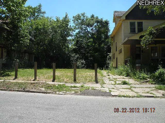 1536 Lakefront Ave photo 1