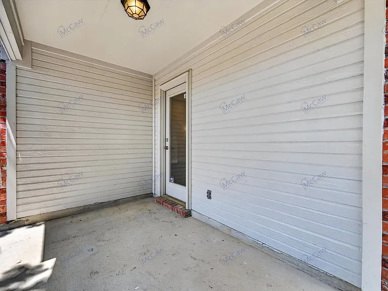 739 Kilbridge Ln — Photo 25