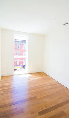 Rented by EXR | media 6