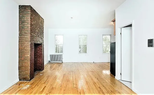 23 Locust St #3 — Photo 1