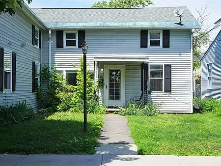 86 Grant Street - 88 — Photo 1