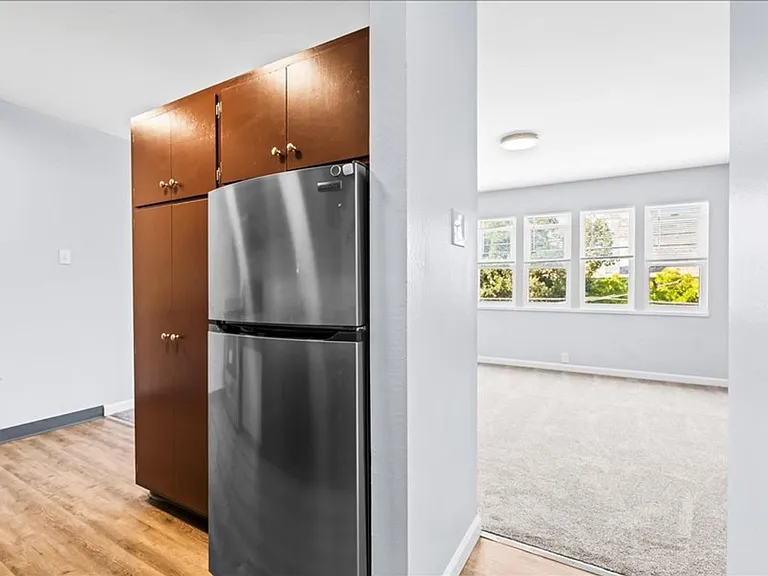 2500 Dana St — Photo 43