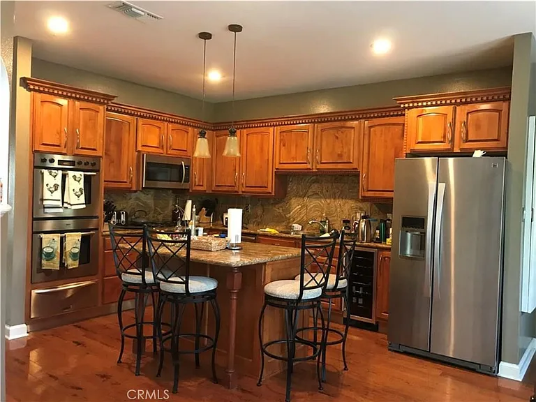 1534 Brookside Ave — Photo 5