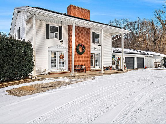 2nd image of 29726 Fawn River Rd