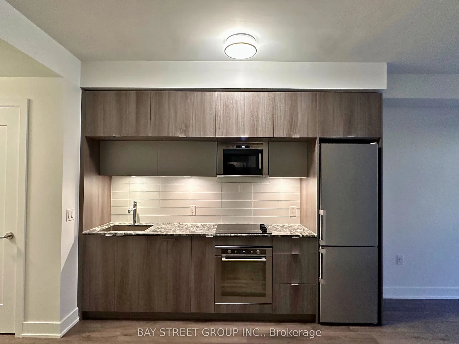 1 bed, $2,300 — Photo 3