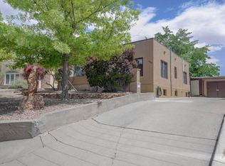 428 Sycamore St NE, Albuquerque, NM 87106