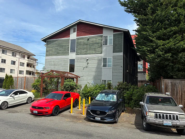 14314 32nd Ave NE #101 — Photo 1