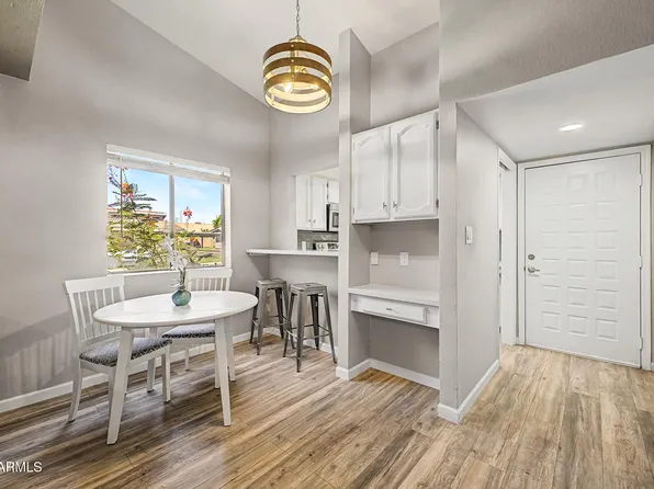 405 E CULLUMBER Avenue #C, Gilbert, AZ 85234
