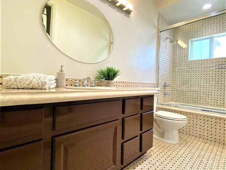 1467 S Holt Ave #1 — Photo 12