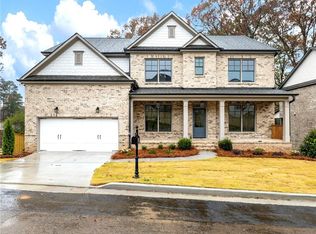 2418 Shadburn Ferry Dr, Buford, GA 30518