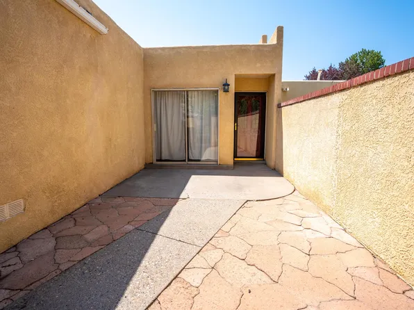 42 Pheasant Hill Dr NE, Albuquerque, NM 87111