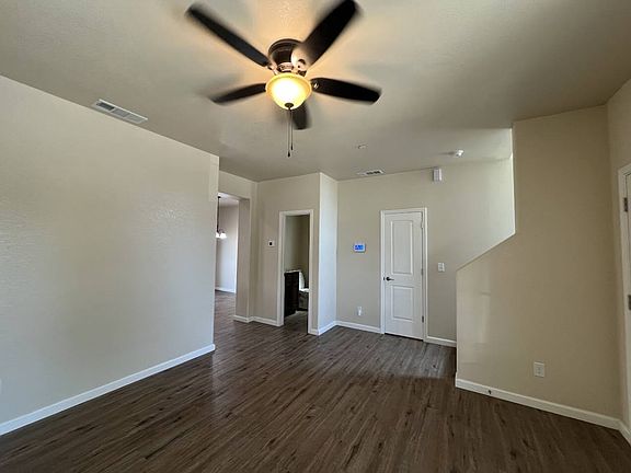 5th image of 3674 Newport Ave