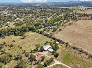24 Edmiston Ln, Comfort, TX 78013