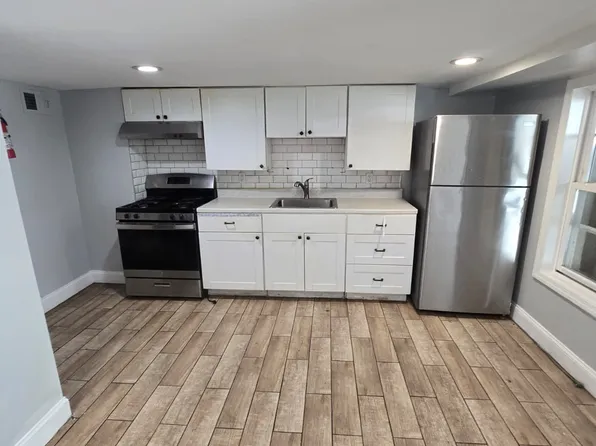 211 W 3rd St, Plainfield, NJ