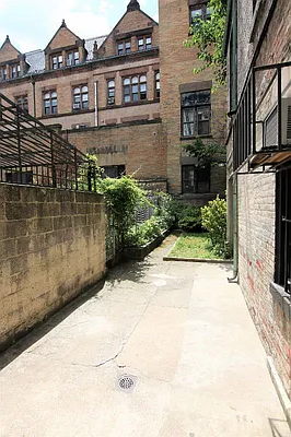 Rented by JK Dansar Corp | media 32