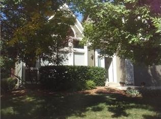 22108 W 47th Ter, Shawnee, KS 66226