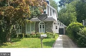 5204 Overbrook Ave — Photo 1