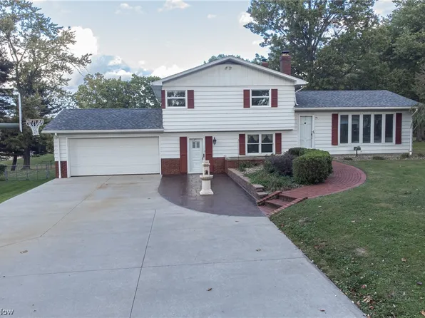 93 Linda St, Tallmadge, OH 44278
