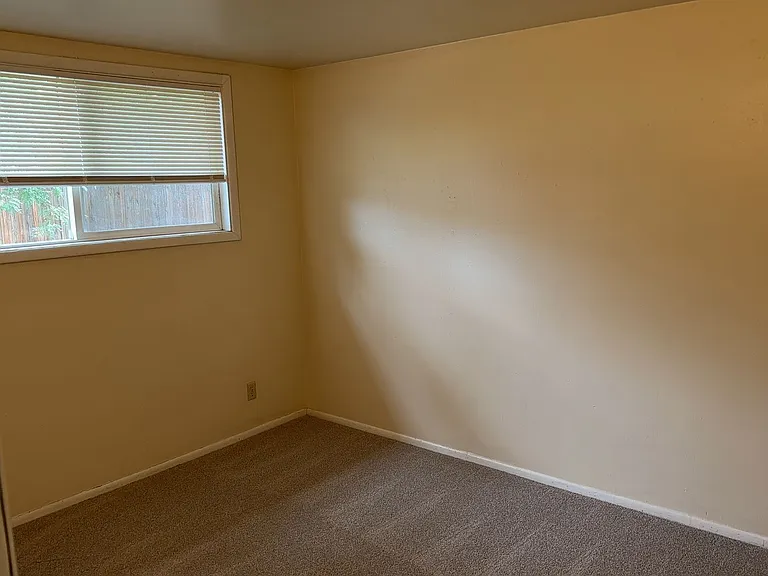 3206 N Hancock Ave — Photo 12