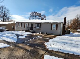 1302 N Whitney Rd, Independence, MO 64056