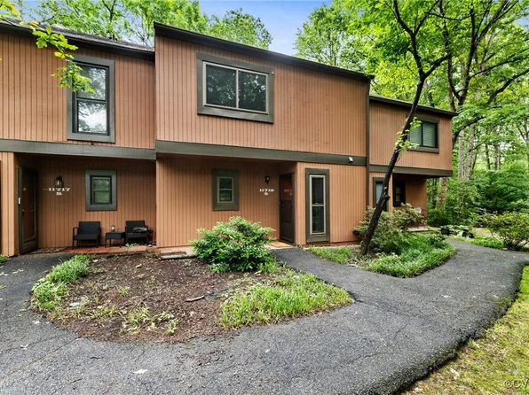 11719 S Briar Patch Dr, Midlothian, VA 23113