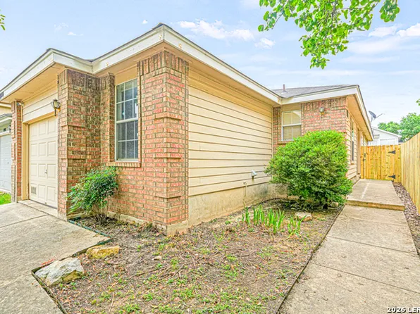 8954 Gill Brg, San Antonio, TX 78254