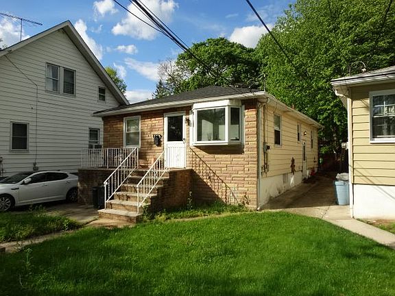 2nd image of 155 Burgher Ave