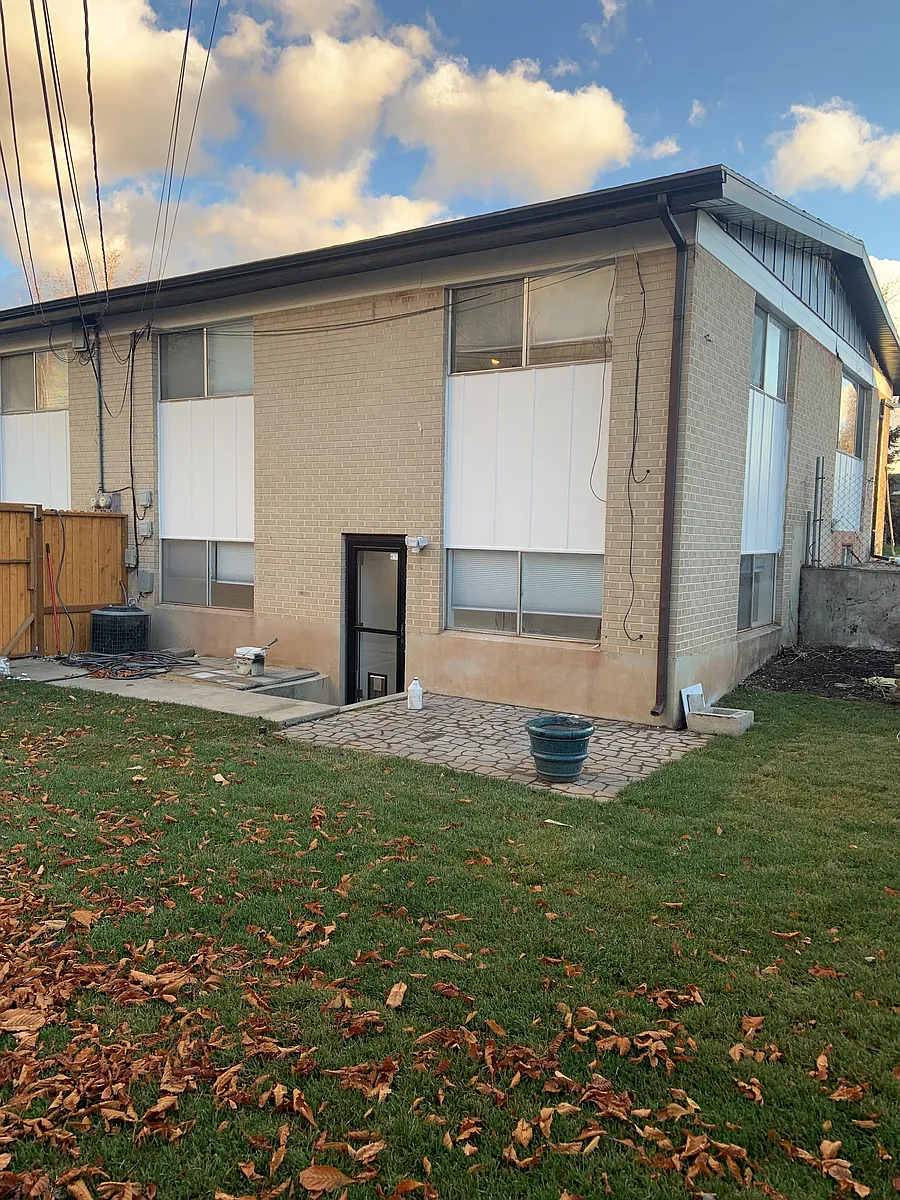 Building Photo - 1665 E Phebe Ln