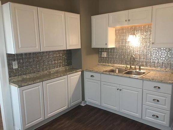3rd image of 91 Heath St