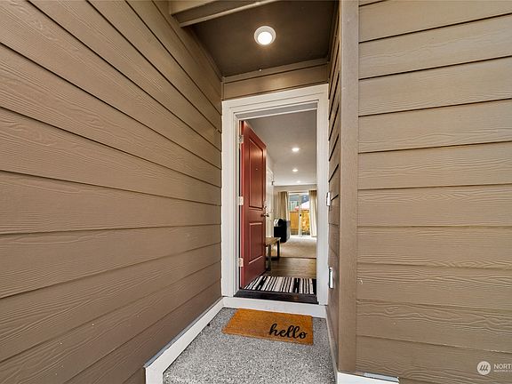 Entry to the house of your dreams.>