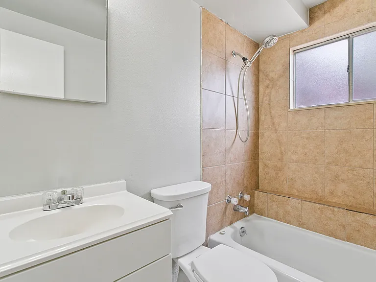 330 Vehr Dr #2 — Photo 6