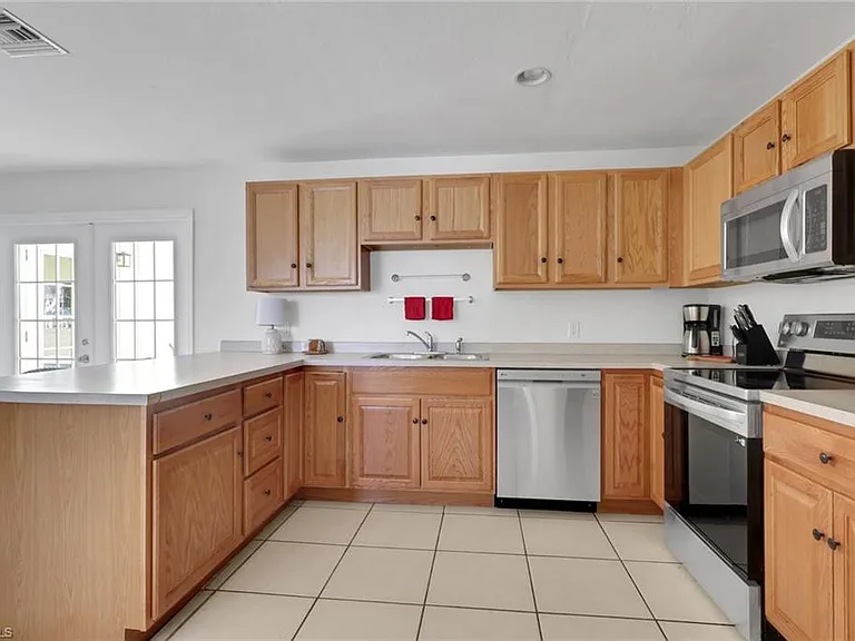 2772 Riverview Dr — Photo 17
