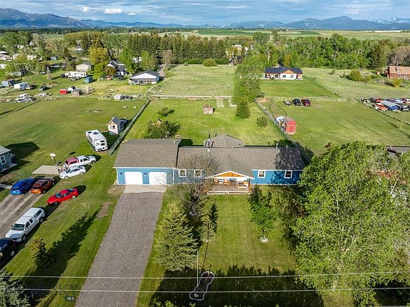 5th image of 3490 Magenta Rd