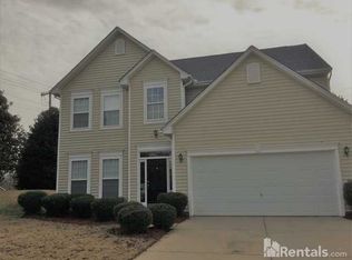 1 Stockbridge Dr, Greer, SC 29650