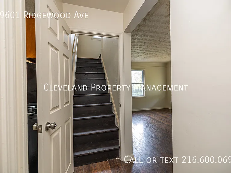 19601 Ridgewood Ave — Photo 27