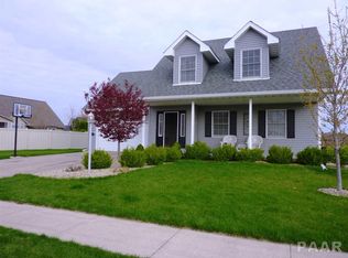 1521 Santa Fe Rd, Washington, IL 61571