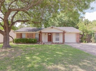 358 Linkview Dr, Duncanville, TX 75137