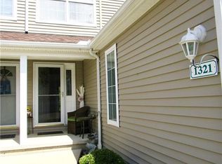 1321 Meadow Run, Akron, OH 44321