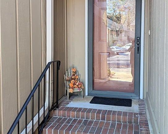3rd image of 2203 Surrey Ct
