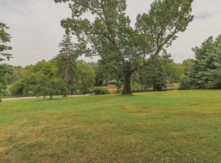 2002 Millvale Rd, Louisville, KY 40205