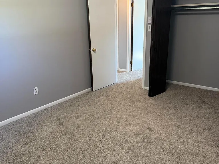 110 Marion Ter — Photo 16
